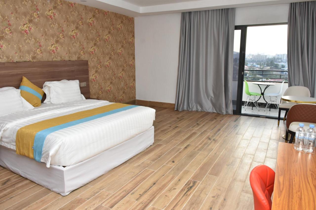 Centric Hotel Kigali Esterno foto