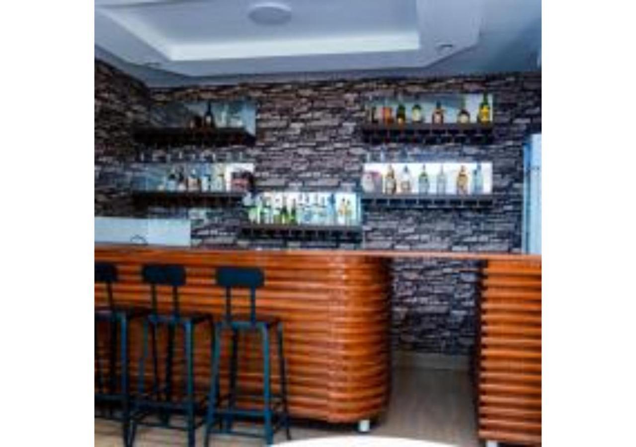Centric Hotel Kigali Esterno foto